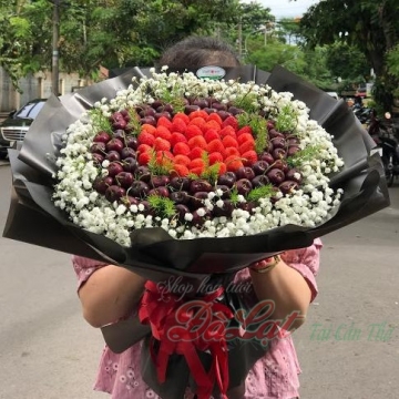 Hoa trái cây dâu và cherry