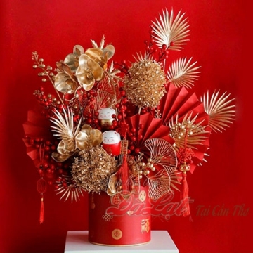 Đông đào đón xuân