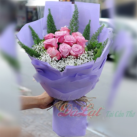 Bó hồng màu hồng