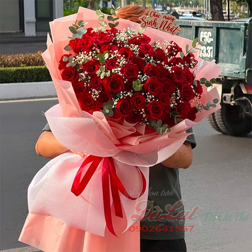 Hồng Đỏ Nồng Nàn